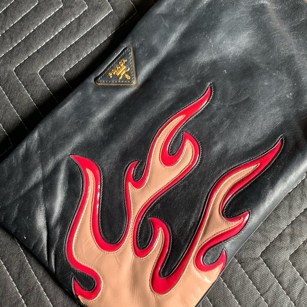 Auth Prada Flame hard find lamb skin, leath line